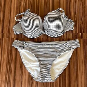XHILARATION Bikini Top Size XL Bottom Large